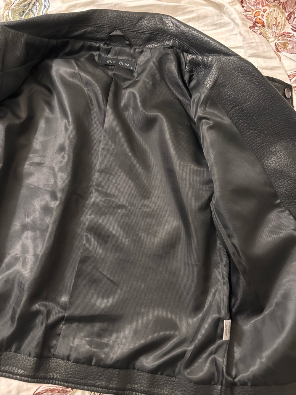 Women's Black Faux Leather Moto Jacket with Zip Detailing.never worn - Picture 6 of 8